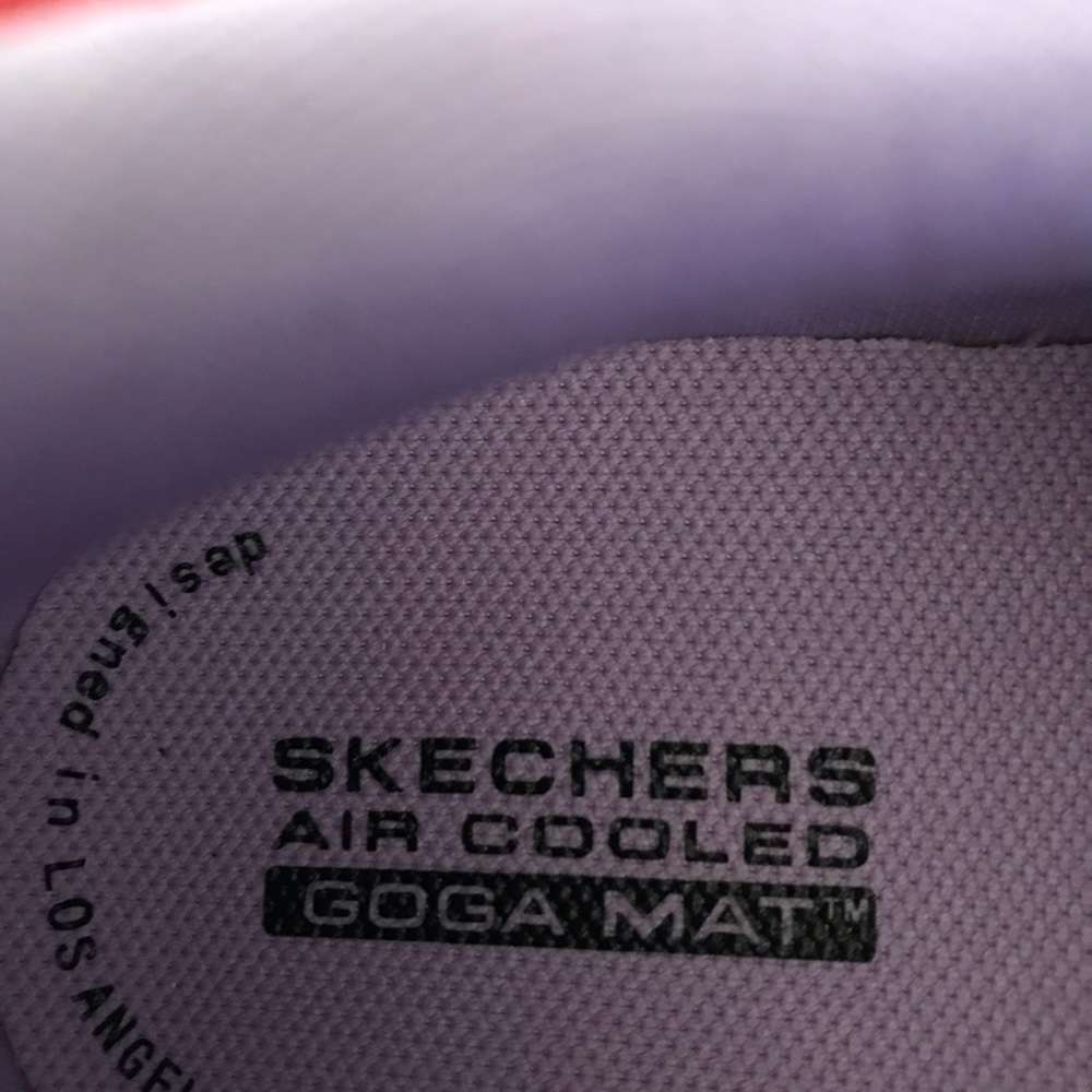 SOLD!    New! Women’s Black Skechers Go Run Consistent Vivid Horizon  Size 11. - Picture 6 of 8